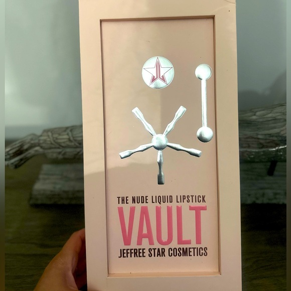 JEFFREE STAR - THE NUDE LIQUID LIPSTICKS - PRICE IS FOR ONE ONLY - Picture 1 of 10